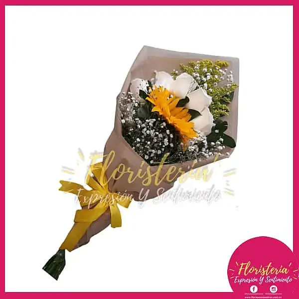 floristeria-expresion-32.jpg Semi Bouquet Rosas Blancas - Imagen 1