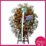 Arreglo en Cascada Rosas y Lirios