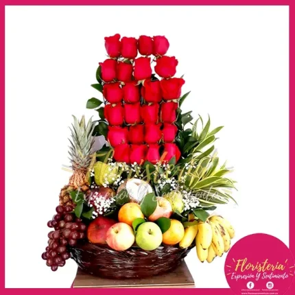 Canasta en Escalera Rosas Rojas y Frutas