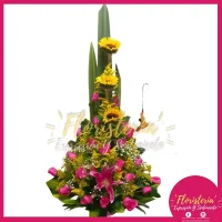 Arreglo Mediano Tradicional en Girasoles y Rosas