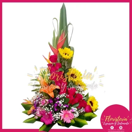 Arreglo Tradicional Mediano Rosas Cruzada